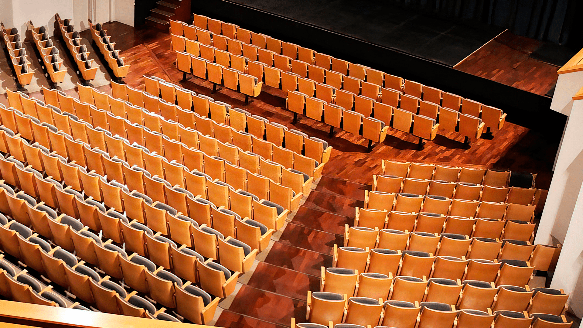 Butacas del teatro auditorio de Cuenca "Jose Luis Perales"