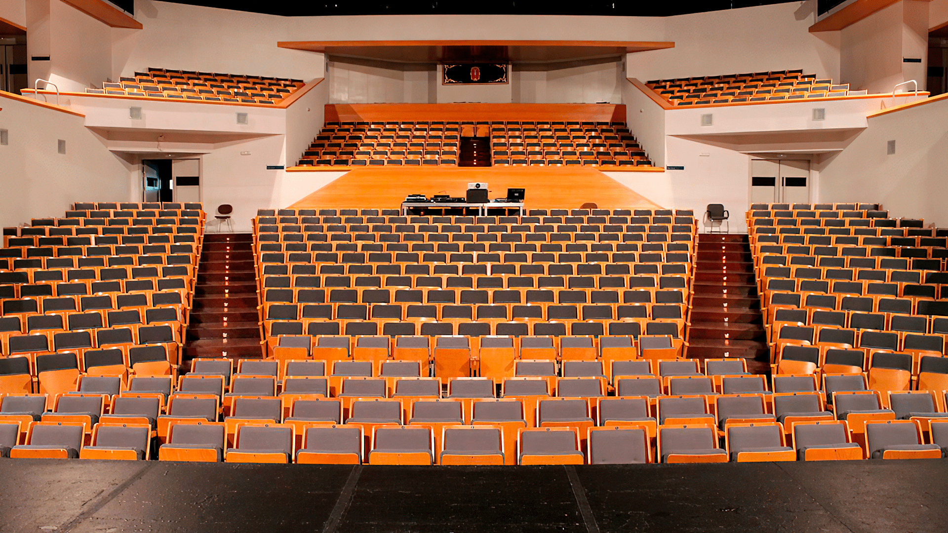 Butacas del teatro auditorio de Cuenca "Jose Luis Perales"